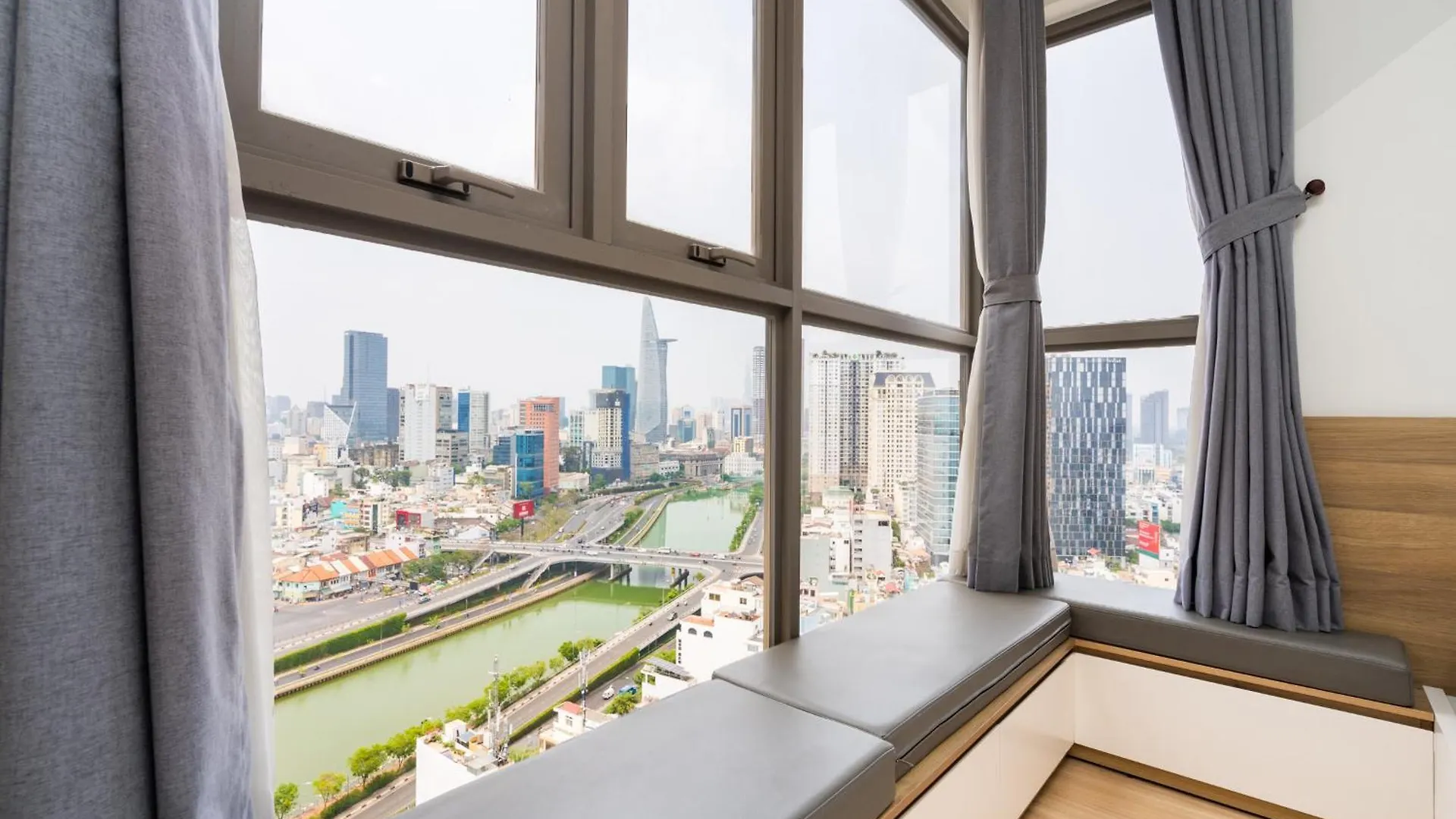 Helios Riverside Apartment Ho Chi Minh City 0*,